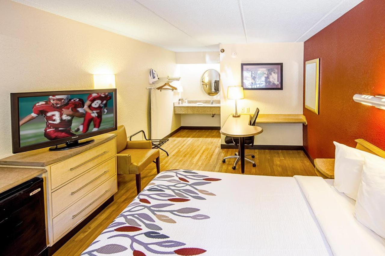 Red Roof Inn Charleston West - Hurricane, Wv Teays Valley Εξωτερικό φωτογραφία